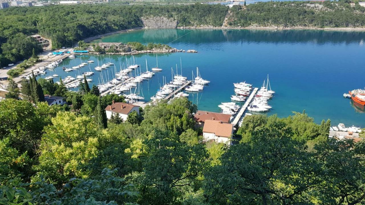 Jozefina Apartman *