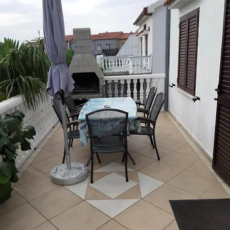Apartmani Jozefina Omišalj Zimmer foto