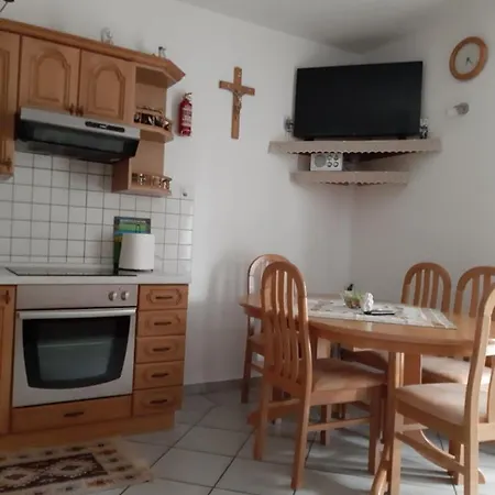 Apartmani Jozefina Omišalj Zimmer foto